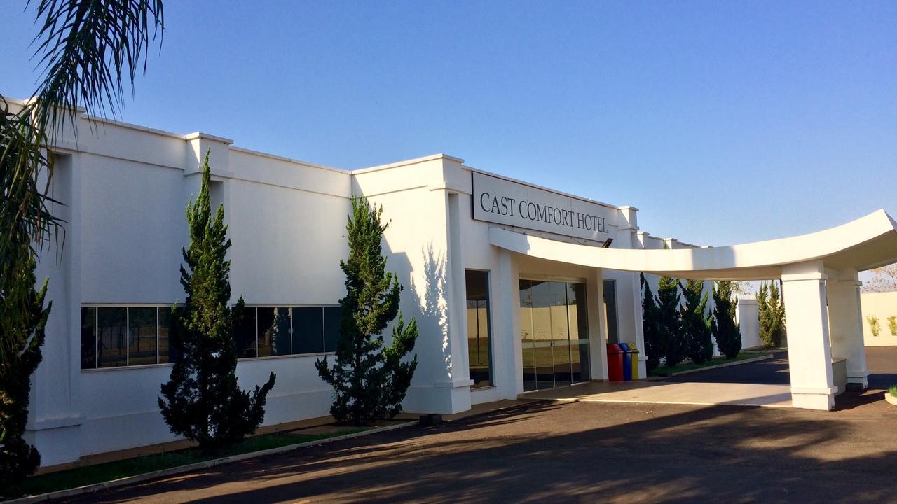 Cast Comfort Hotel Paranaíba Exterior photo