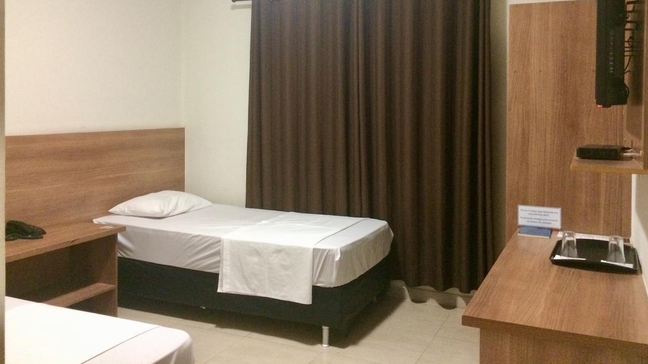 Cast Comfort Hotel Paranaíba Exterior photo